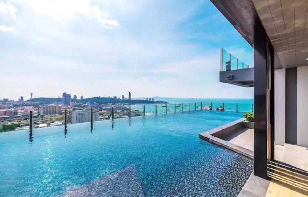The Base Central Pattaya Quiet King-Bed With Infinity Pool & Free Netflix! Luaran gambar