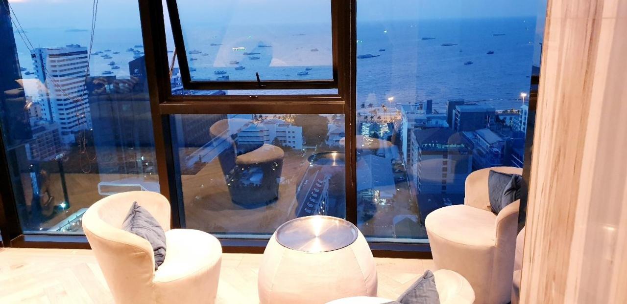 The Base Central Pattaya Quiet King-Bed With Infinity Pool & Free Netflix! Luaran gambar