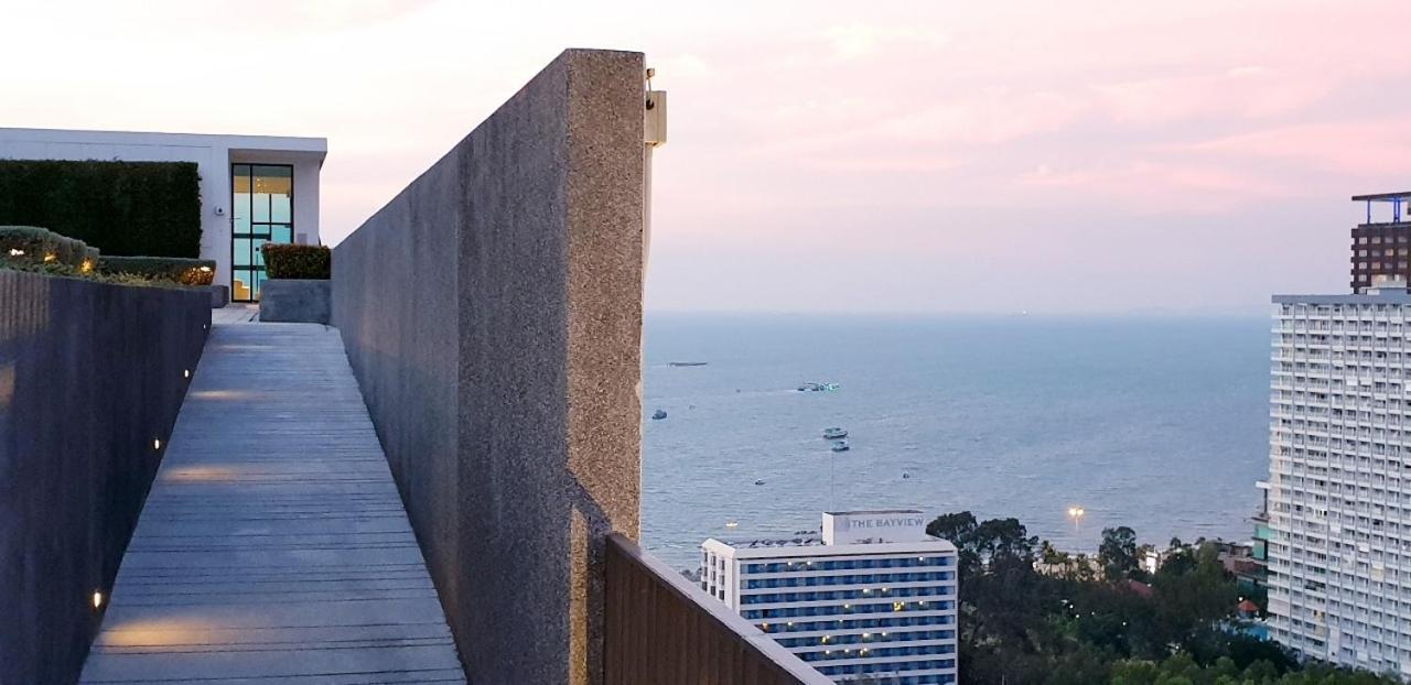 The Base Central Pattaya Quiet King-Bed With Infinity Pool & Free Netflix! Luaran gambar