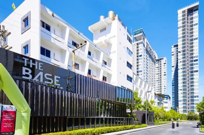 The Base Central Pattaya Quiet King-Bed With Infinity Pool & Free Netflix! Luaran gambar